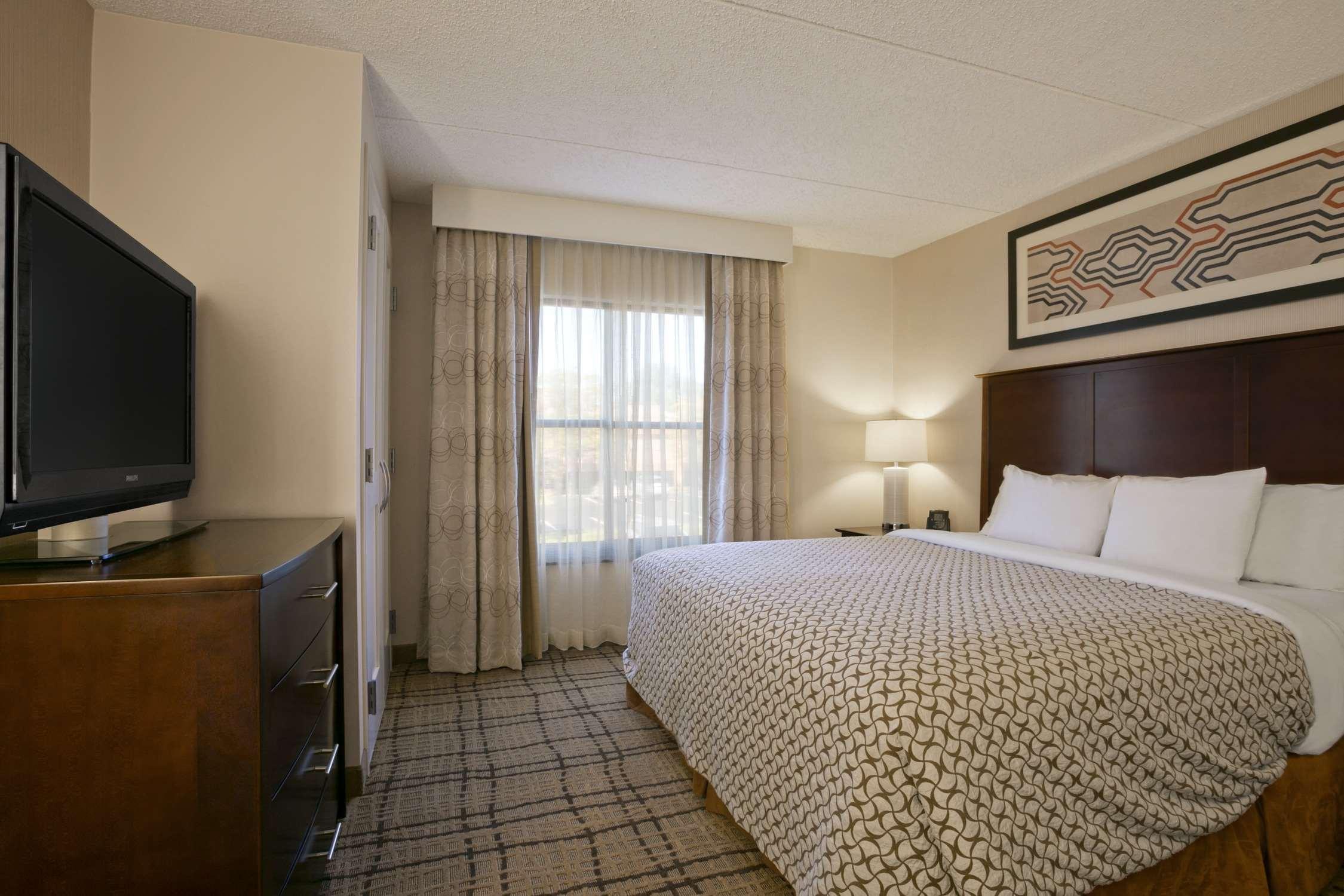 Embassy Suites Cleveland - Beachwood Exteriér fotografie