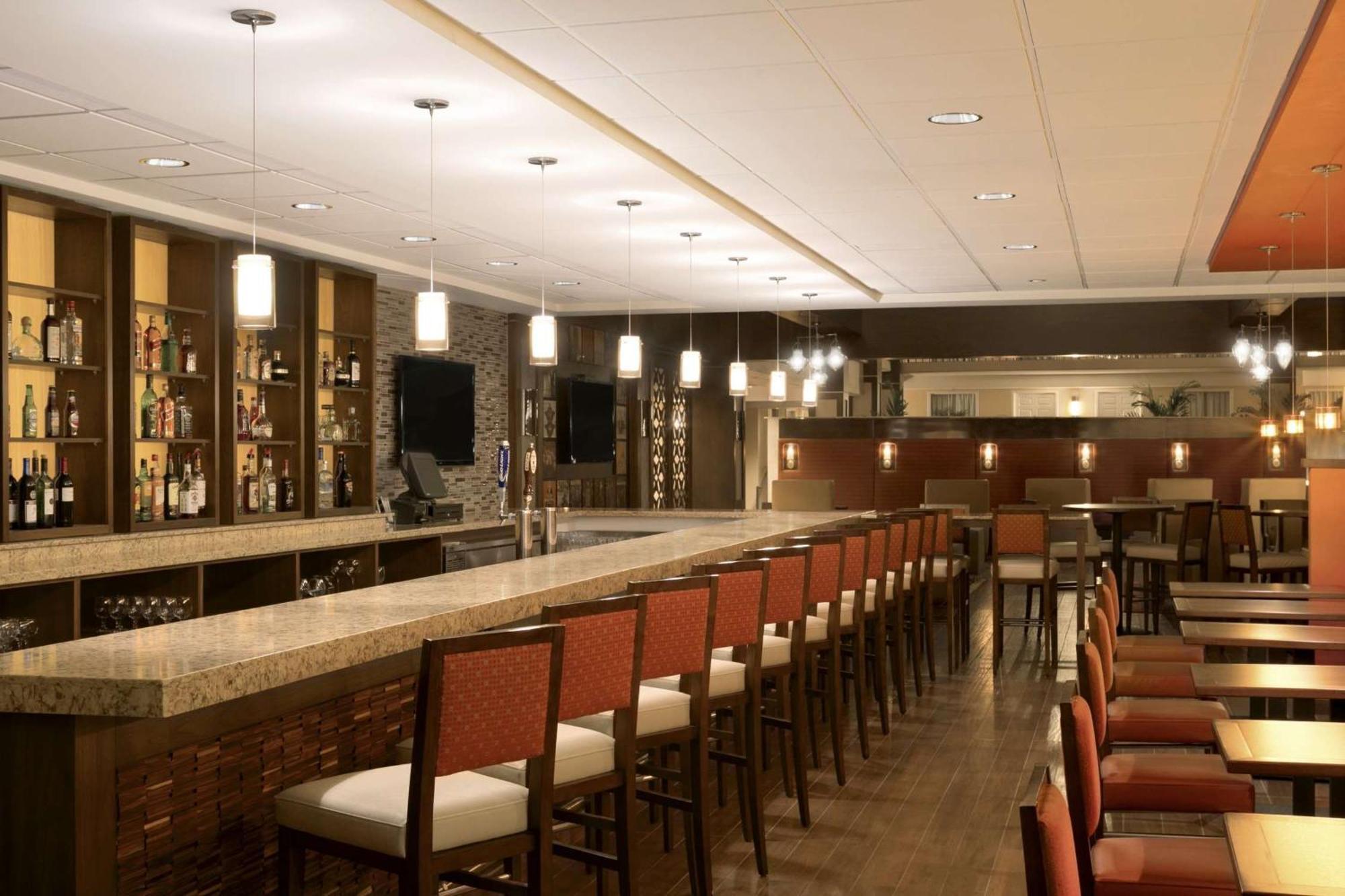 Embassy Suites Cleveland - Beachwood Exteriér fotografie