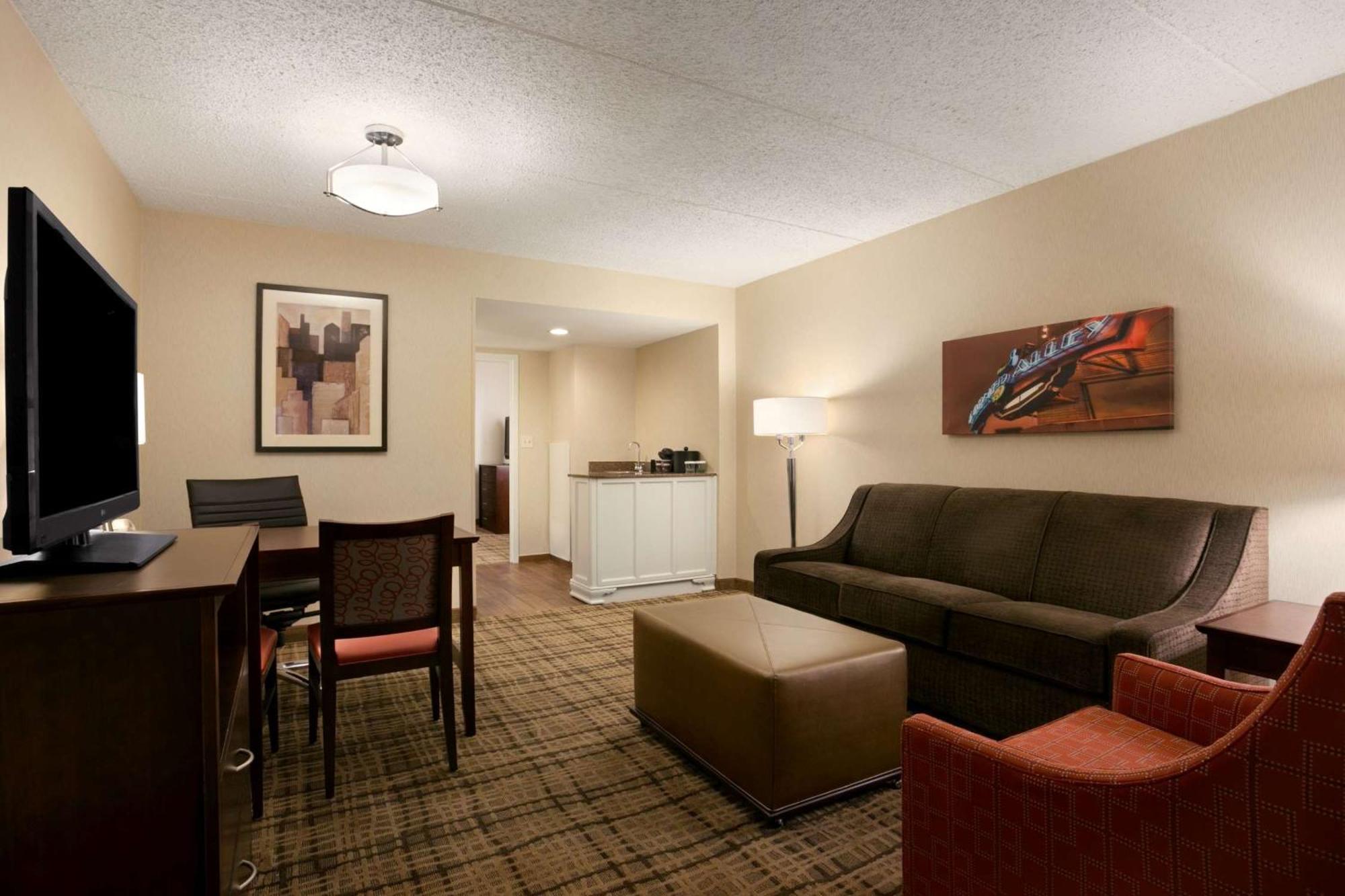 Embassy Suites Cleveland - Beachwood Exteriér fotografie
