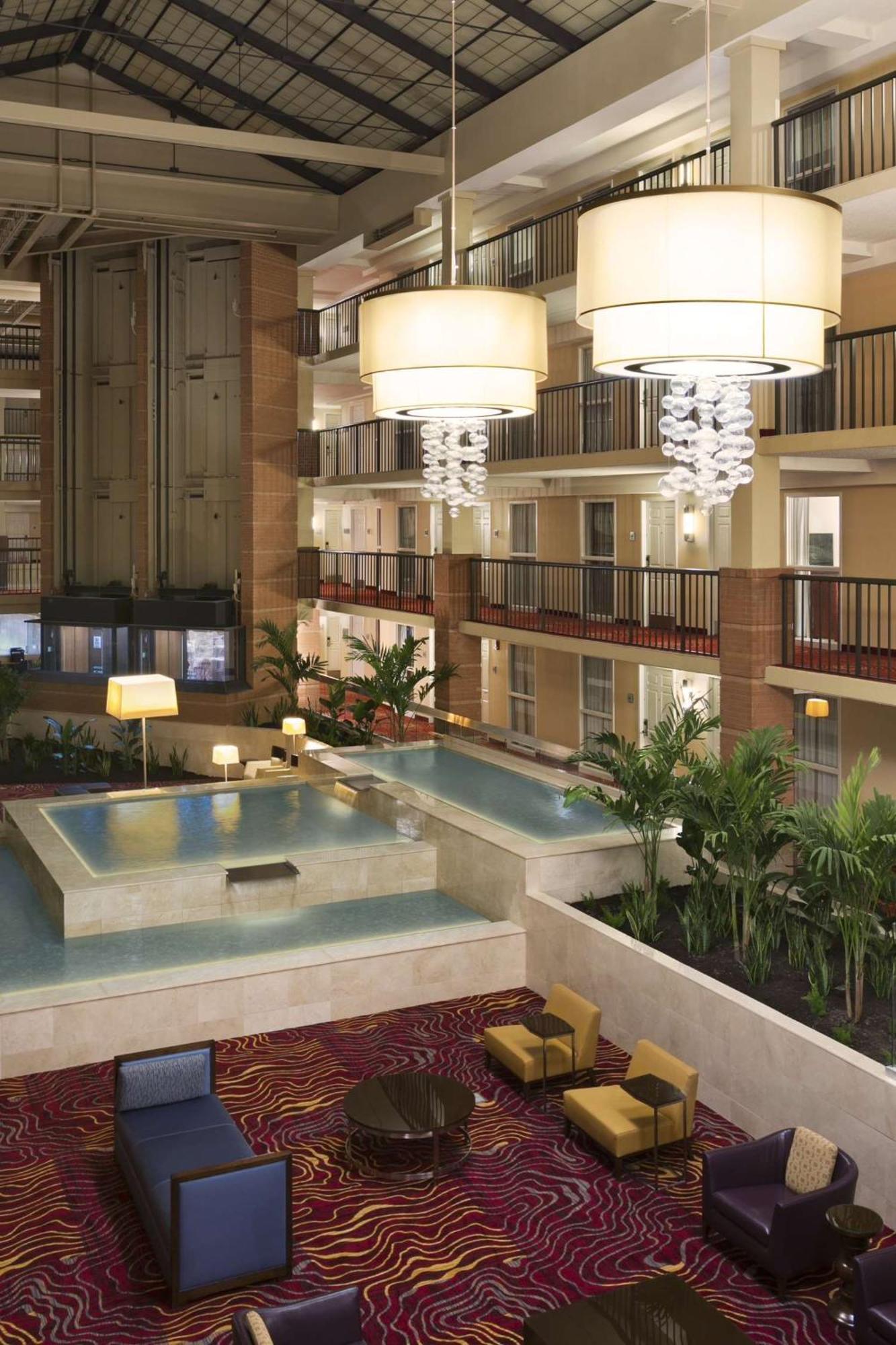 Embassy Suites Cleveland - Beachwood Exteriér fotografie